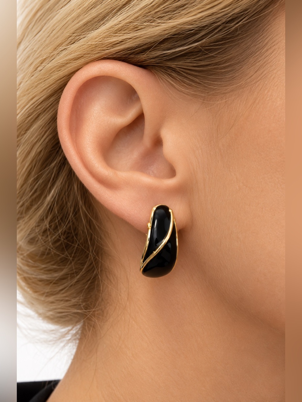 Vintage Trifari Black Enamel Gold Tone Sculptural Post Earrings